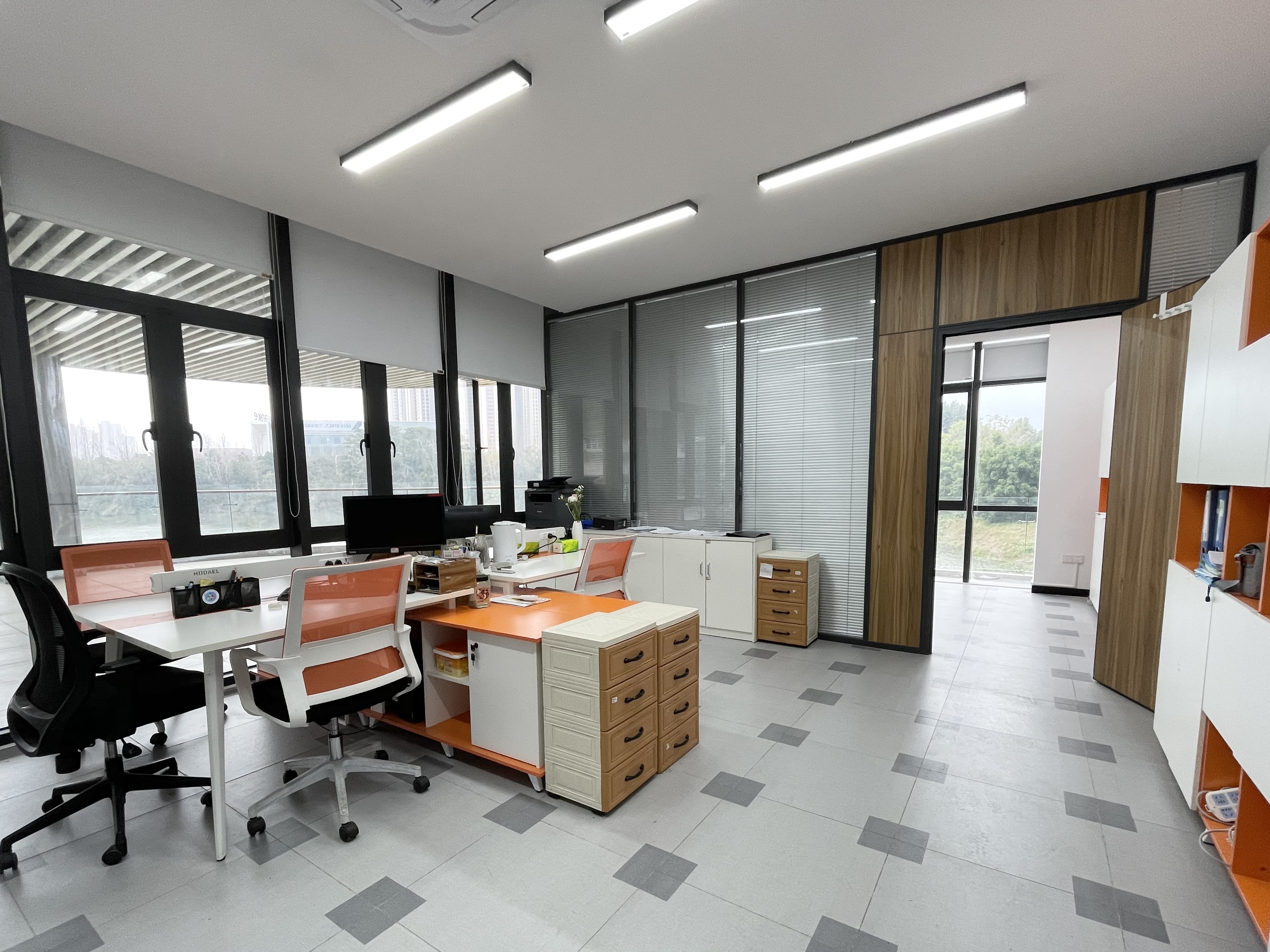 阳光众创空间 企业孵化办公室-柳心欣.jpg