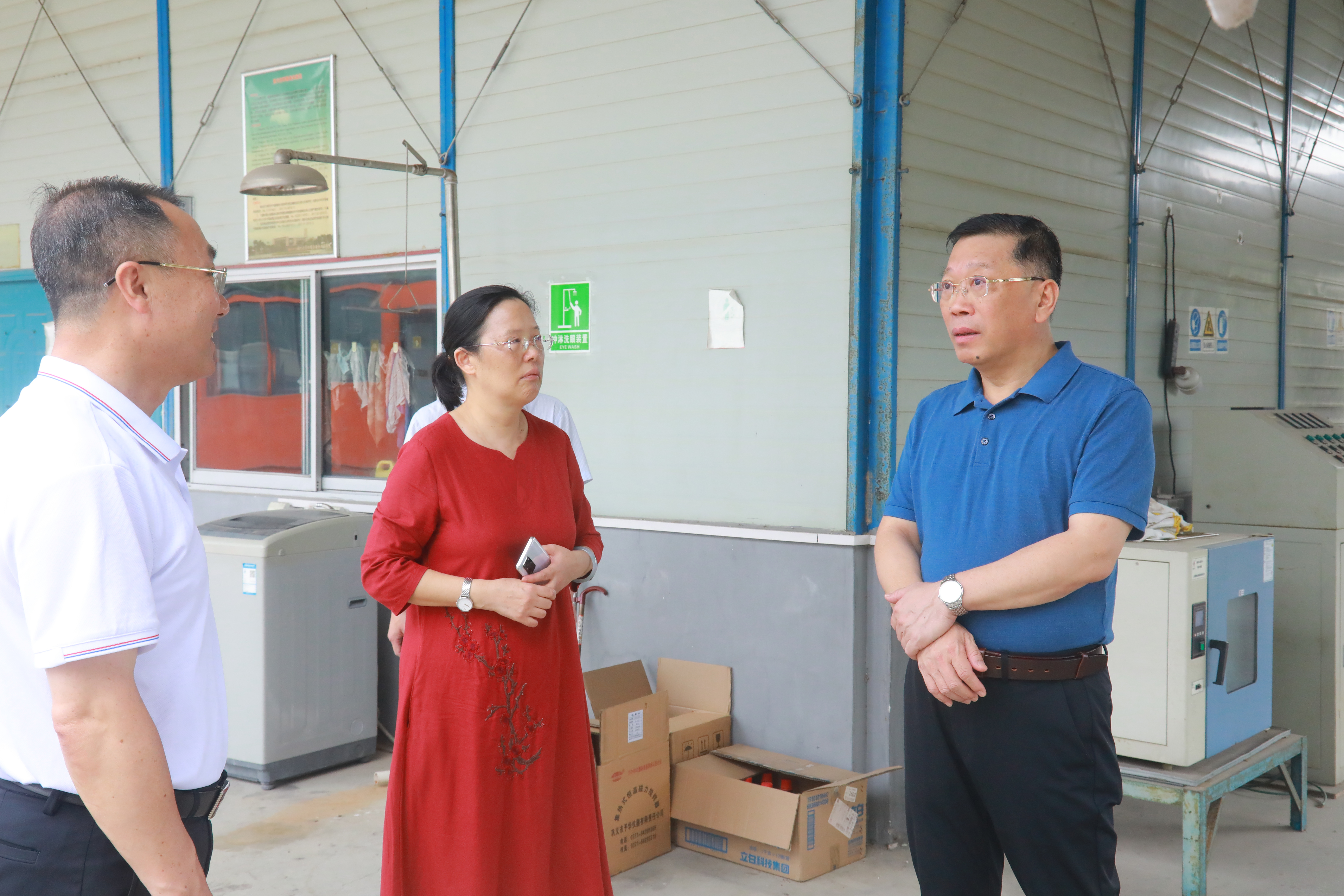 陈国龙书记检查防台风工作 (3).JPG