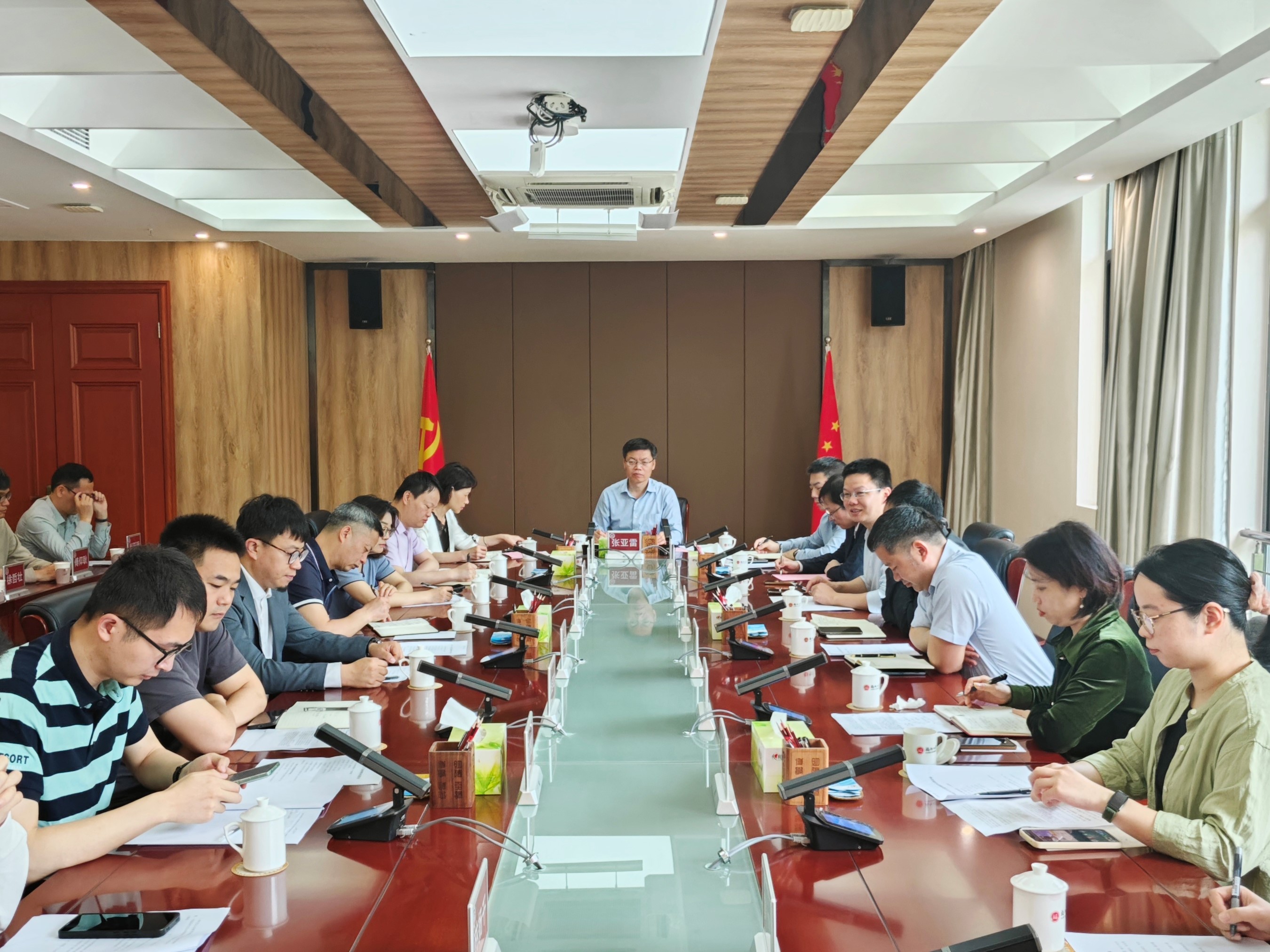 20250418+教师代表座谈会现场+教师工作部、人事处.jpg