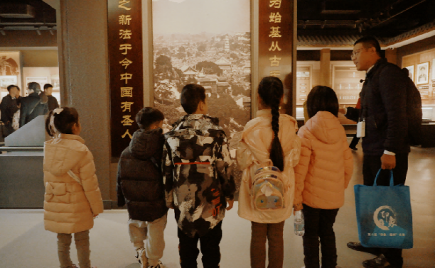 20240225青少年学习船政文化.png 20240225青少年学习船政文化.png