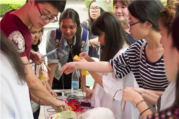 2016.6.4穿手绳 陈博洋