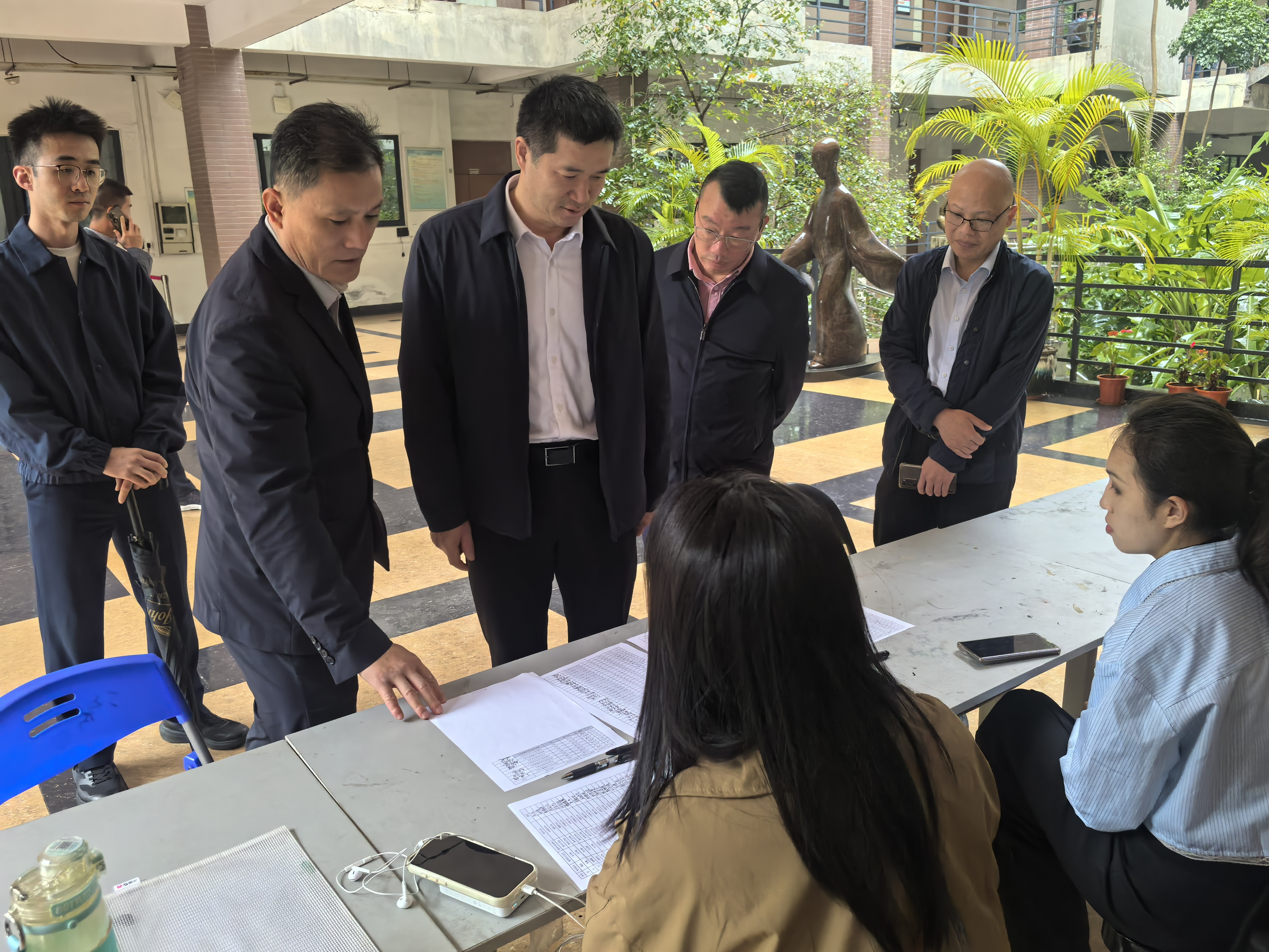 20260403厦门校区专项工作推进会召开2厦门工艺美术学院.jpg