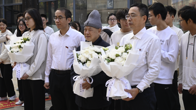 20250403清明祭扫化学学院.png