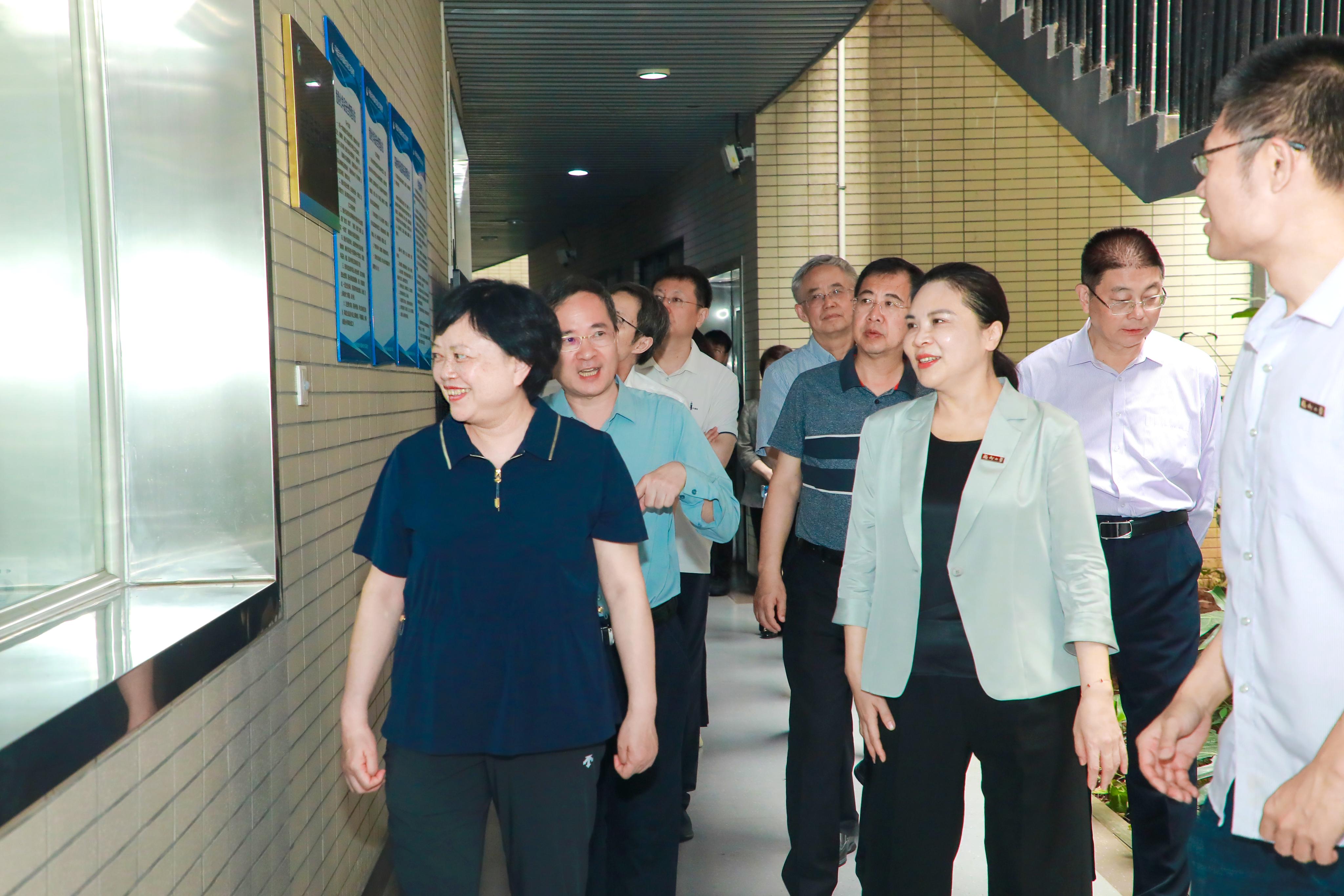20260527全国政协教科卫体领导一行来校调研-统战部2.jpg