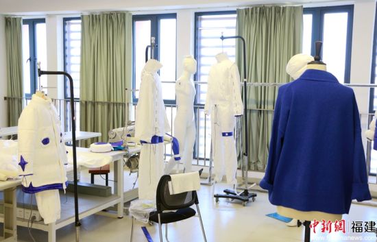 6å¾ä¸ºç¦å·å¤§å­¦ææ±ç§æå­åä¸é´æè£è®¾è®¡å®¤ãæå æ