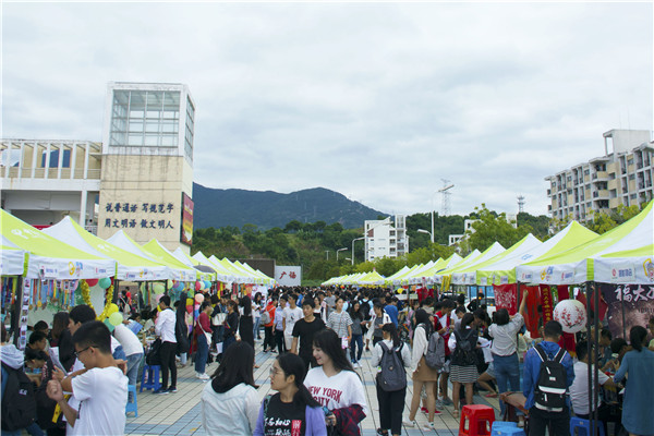 全景 郑文洁摄