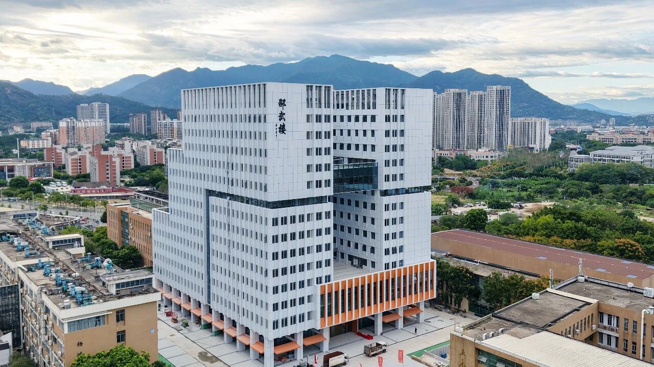 20261024福州大学旗山校区综合实验楼(邵武楼)科技开发部.jpg