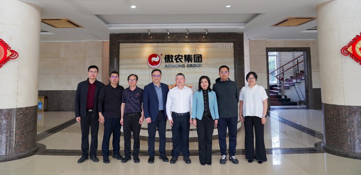 20260401杨黄浩副校长调研傲农集团.png