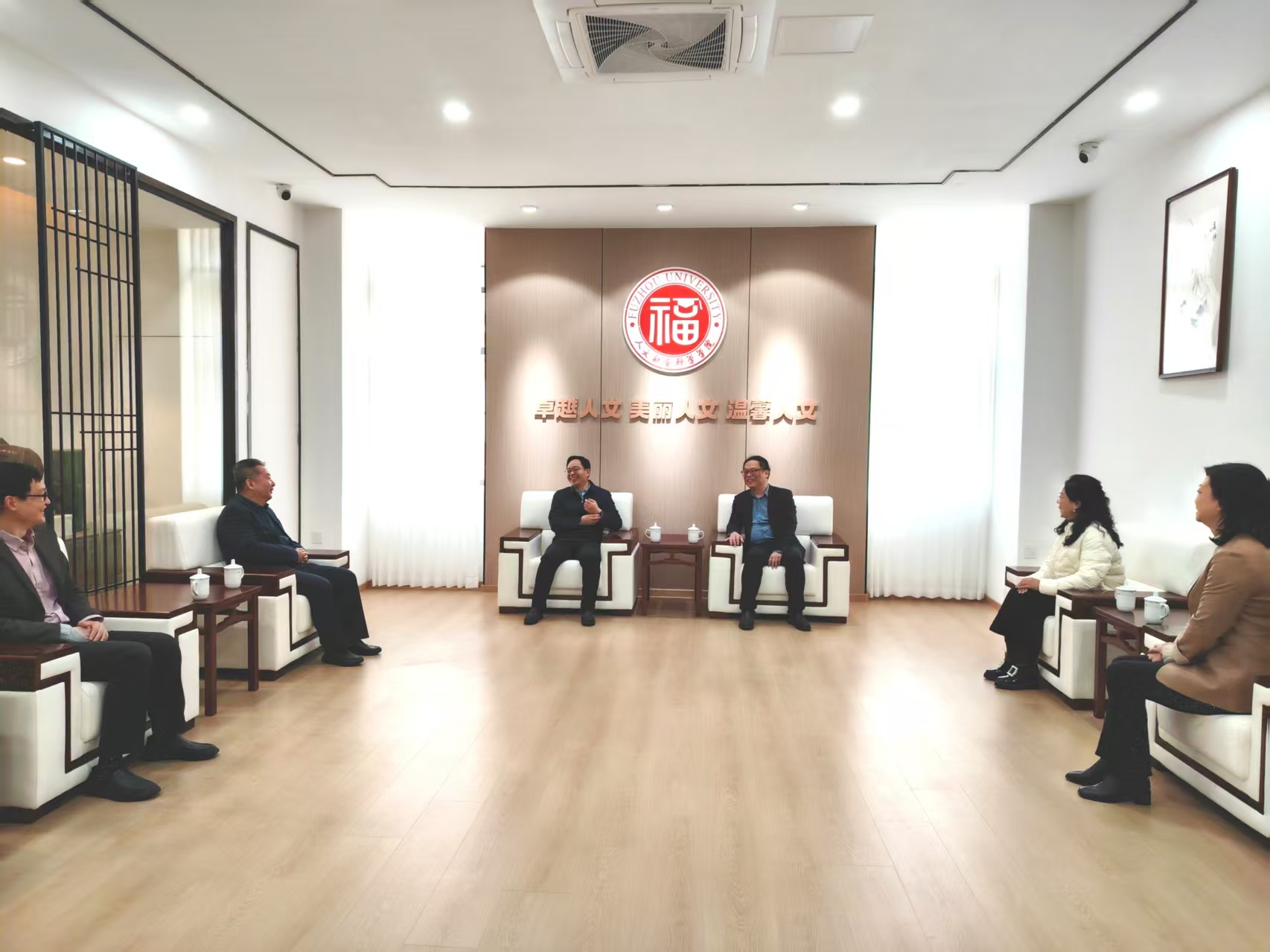 20260320 中国人大副校长讲座2.jpg