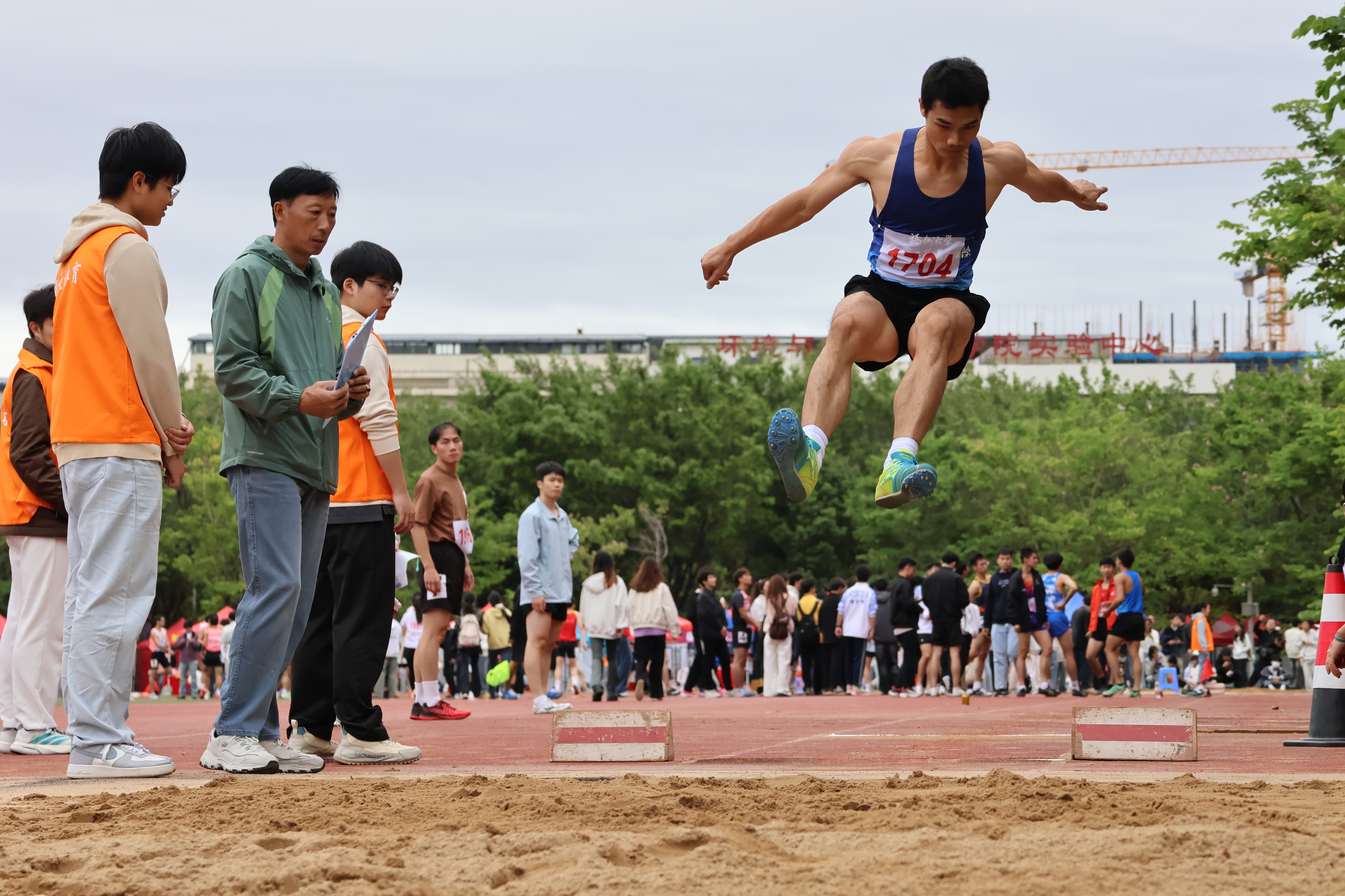 20251113男学乙跳远（七项之二+丘奕涛摄.JPG