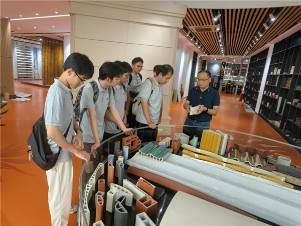 20240816实践队于华泰集团内参观学习.jpeg