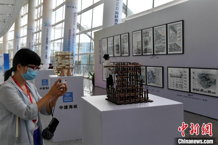 å¾ä¸ºå±åºçå¾å±å®ä½å»ºæå¤§èµçåå±æ¨¡åããåæ æ