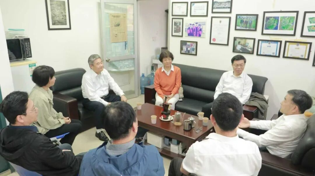 20260425 福州大学关心下一代工作委员会徐涵秋教授工作室揭牌 黄金浩2.png