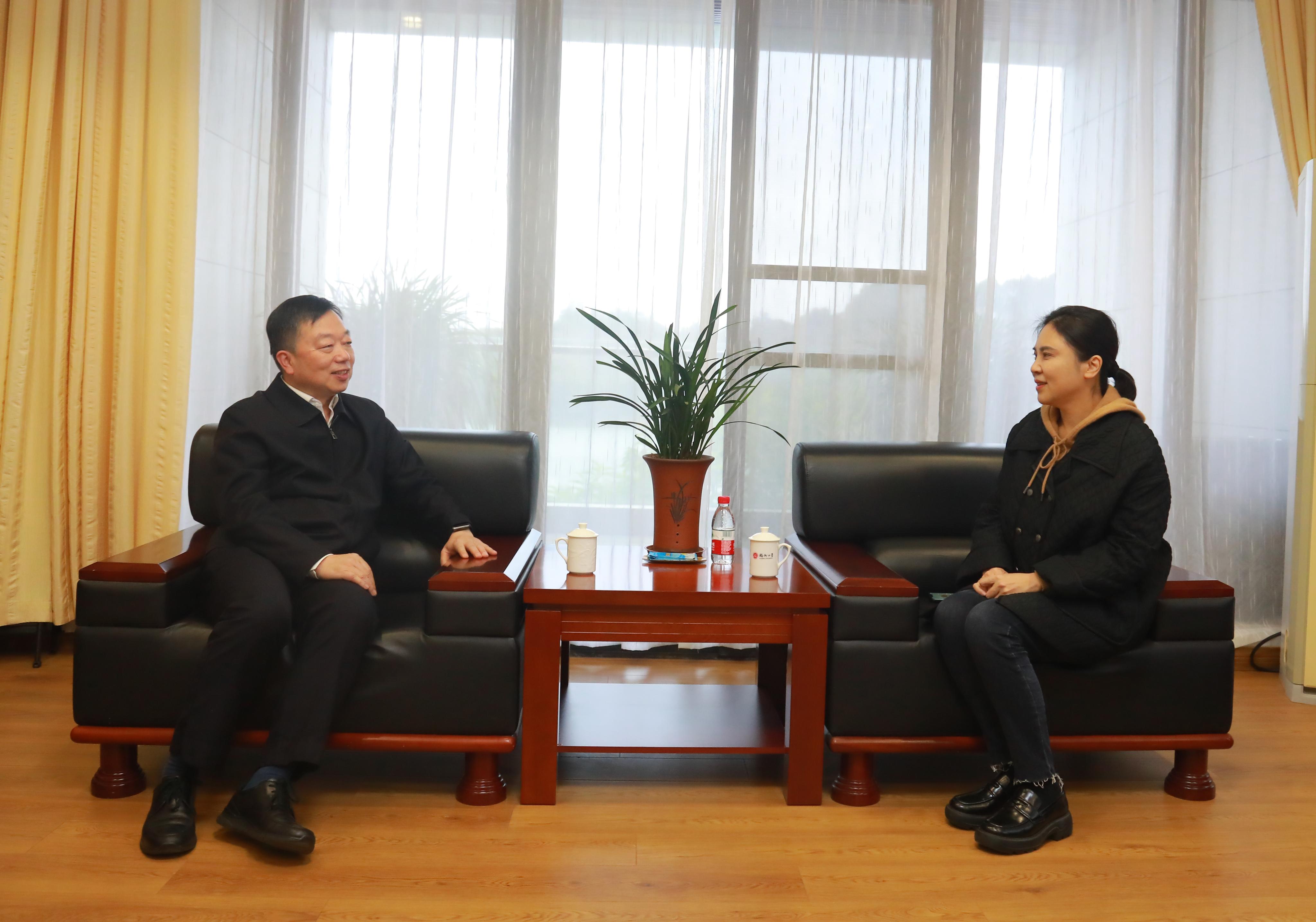 20240222校长会见省编办周青松一行.jpg