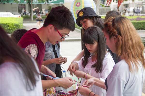 2016.6.4留学生穿手绳 陈博洋