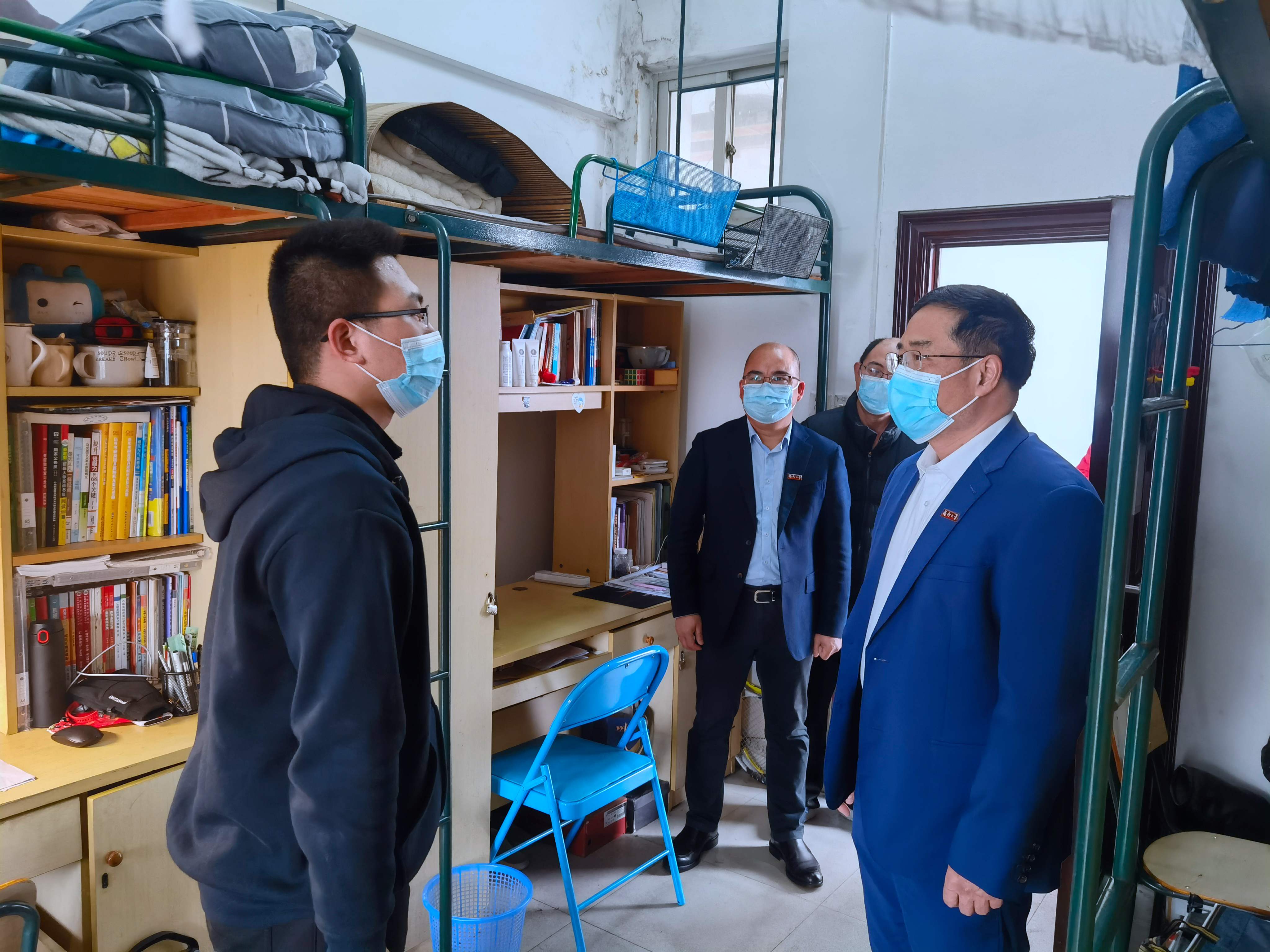 校党委林生副书记走访慰问寒假留校学生