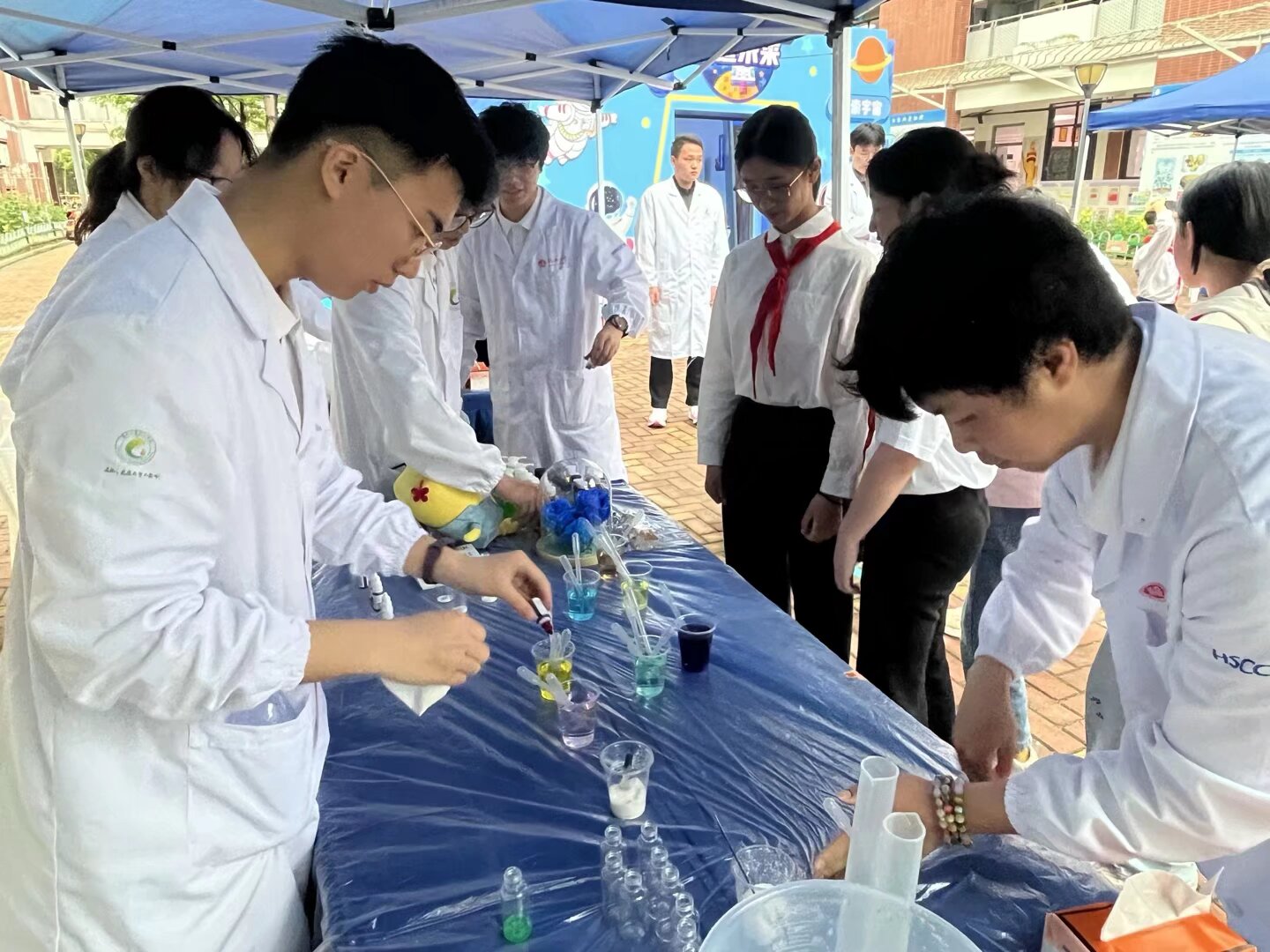20260425工作人员调配试剂化工学院.jpg