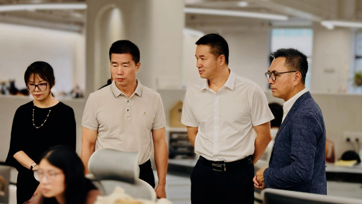 20260625王心晨副校长带队赴厦门立方艺品有限公司专项调研1厦门工艺美术学院.png