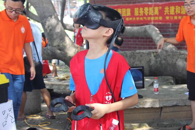 孩童化身深海精灵,用VR助力深海体验